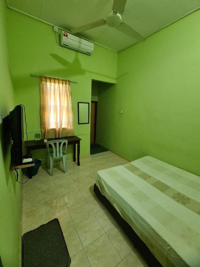 Penginapan Harmoni Inn Kuala Terengganu Bagian luar foto